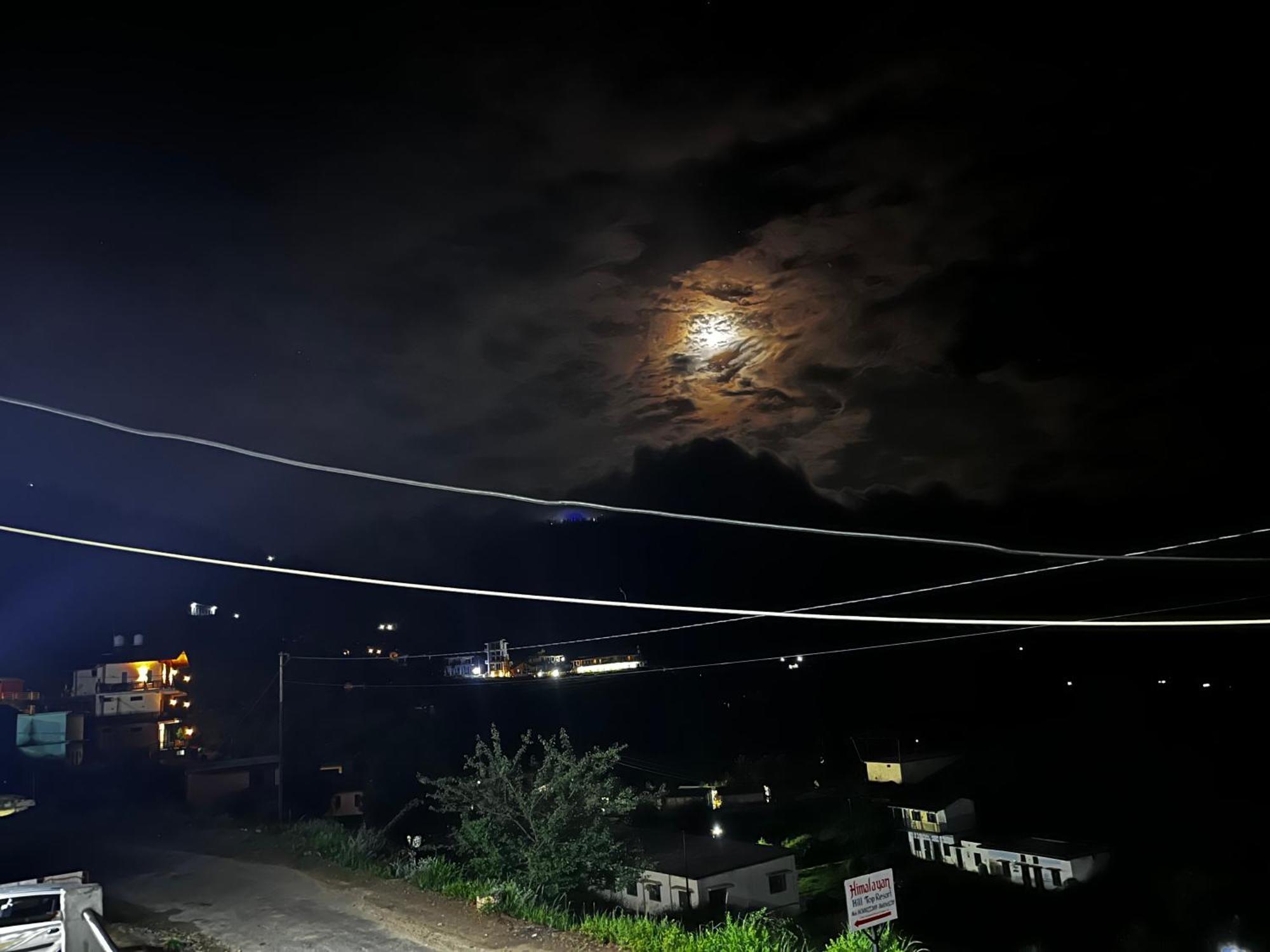 Himalayan Hill Top Resort 카나탈 외부 사진