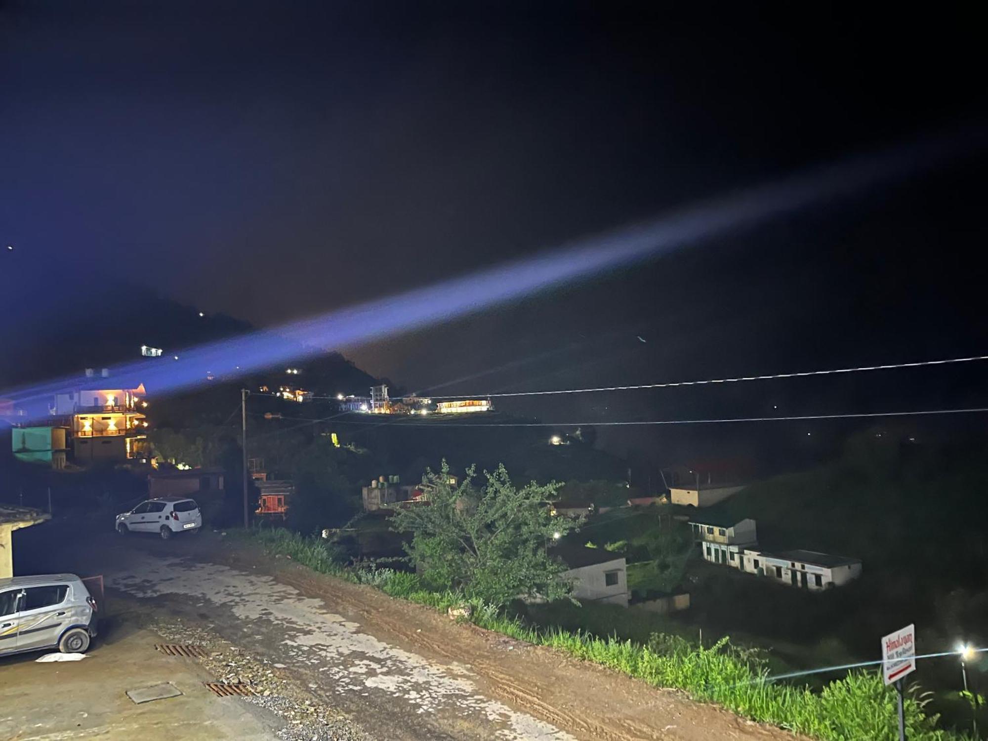 Himalayan Hill Top Resort 카나탈 외부 사진