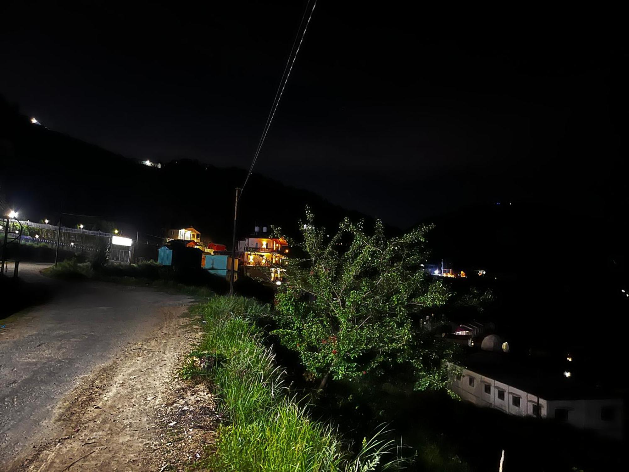 Himalayan Hill Top Resort 카나탈 외부 사진