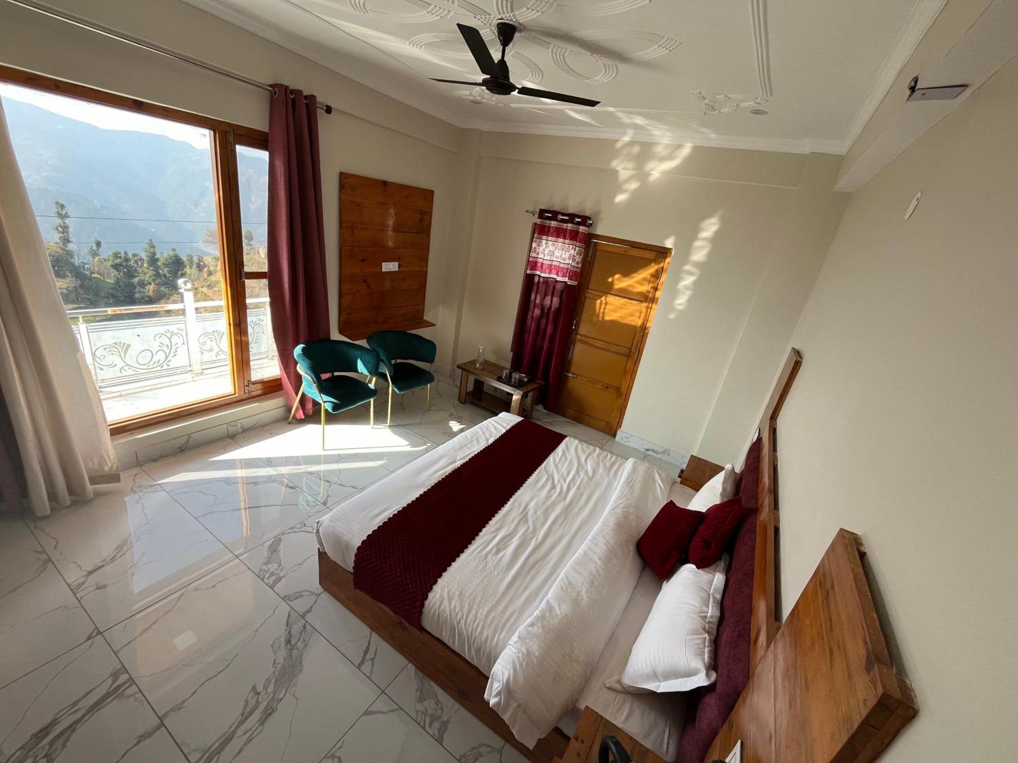Himalayan Hill Top Resort 카나탈 외부 사진